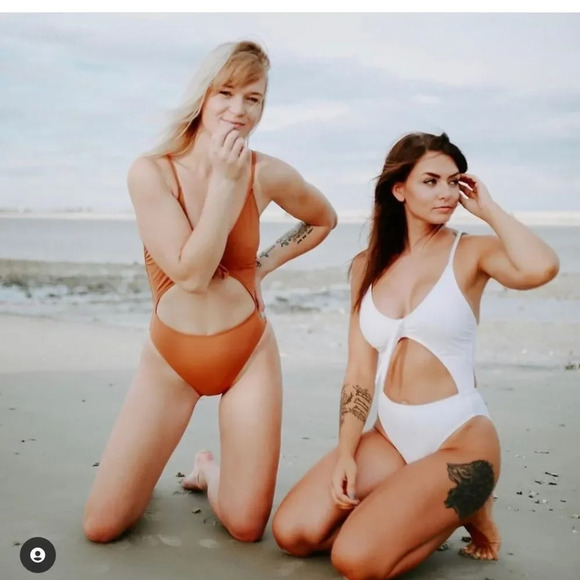 DIPPIN Daisys Cut Out One Piece Swimsuit - Picture 3 of 9